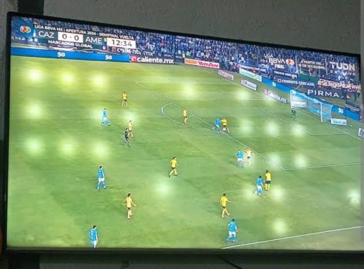 Televisor con lineas verticales en pantalla
